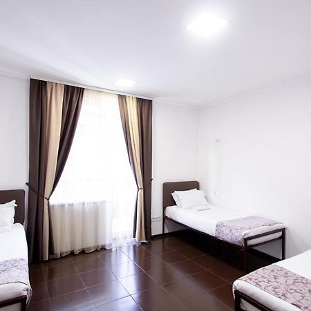 Hotel One Uman Exterior photo