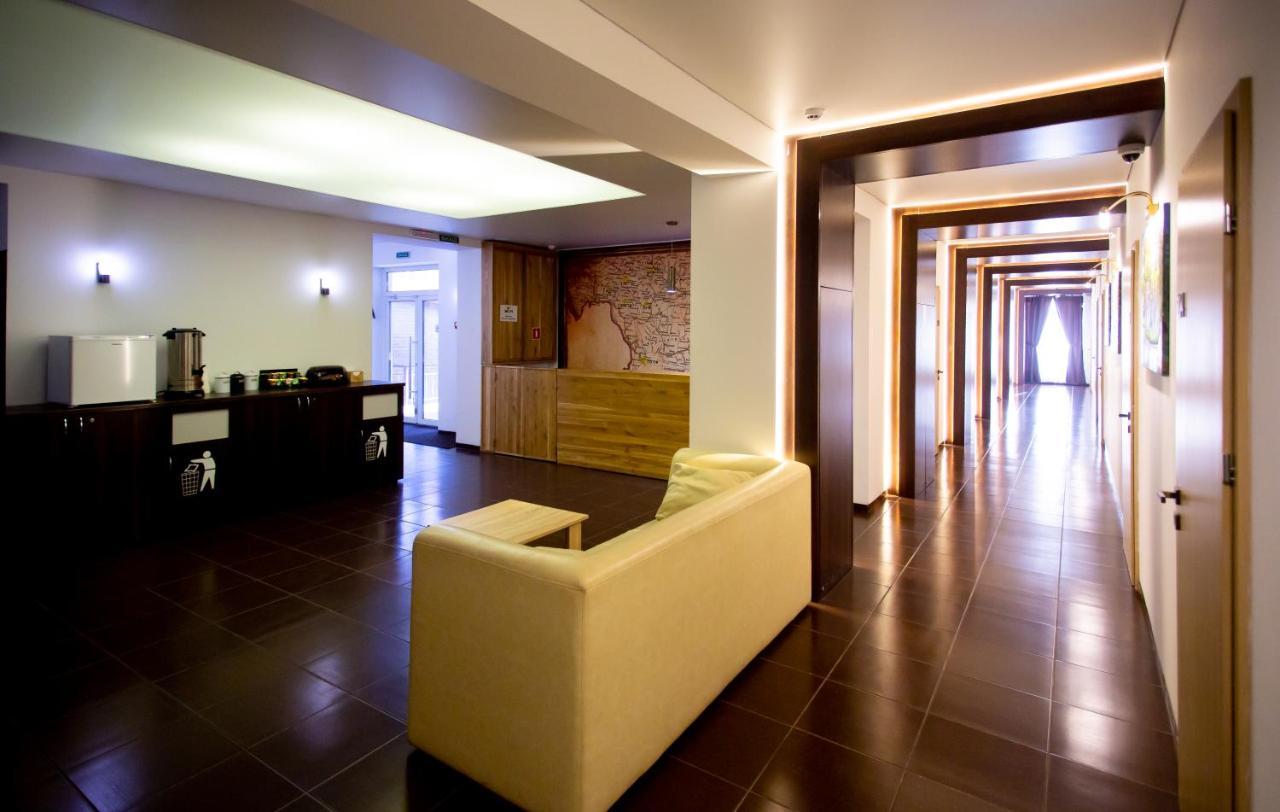 Hotel One Uman Exterior photo